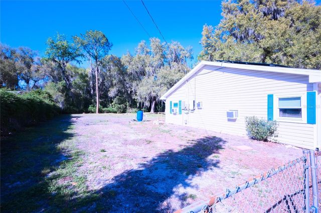 1198 CR 464, Lake Panasoffkee, FL 33538