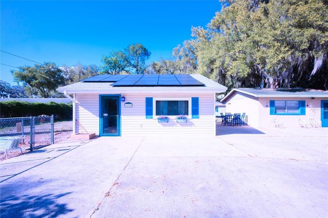 1198 CR 464, Lake Panasoffkee, FL 33538