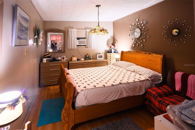 1198 CR 464, Lake Panasoffkee, FL 33538