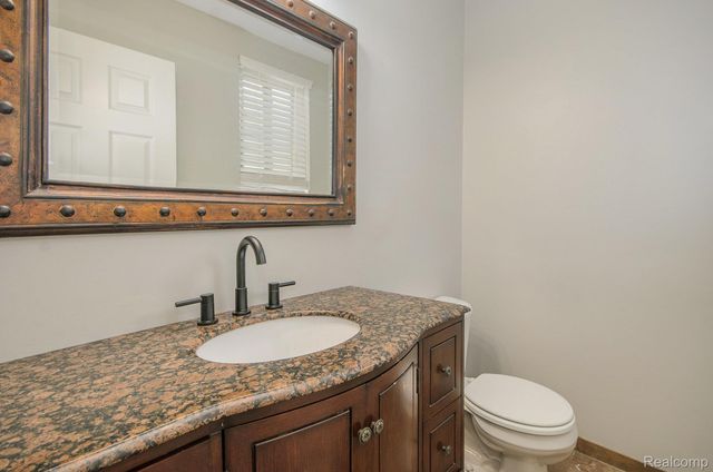 37718 Douglas Court, Sterling Heights, MI 48310