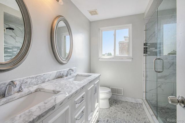 37718 Douglas Court, Sterling Heights, MI 48310