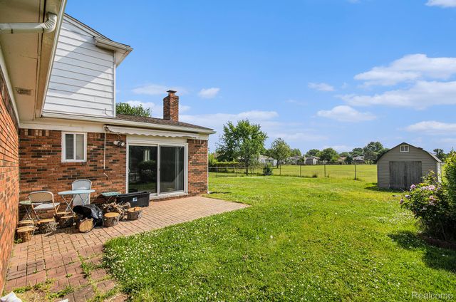 37718 Douglas Court, Sterling Heights, MI 48310