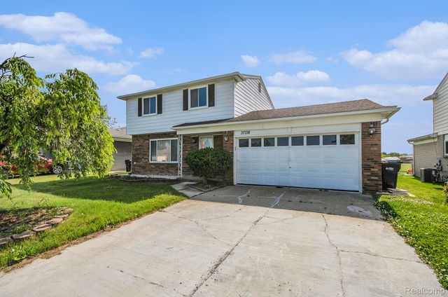 37718 Douglas Court, Sterling Heights, MI 48310
