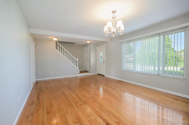 37718 Douglas Court, Sterling Heights, MI 48310