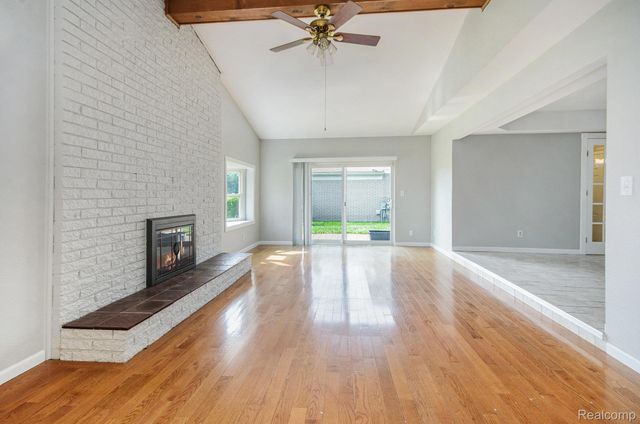 37718 Douglas Court, Sterling Heights, MI 48310