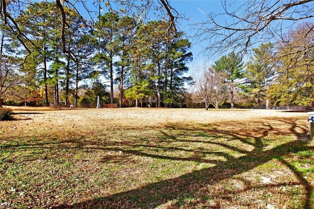 22390 Main ST, Courtland, VA 23837