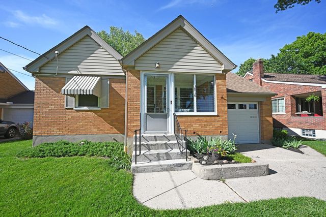 3810 S Broadlawn Circle, Silverton, OH 45236