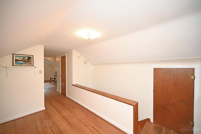 3810 S Broadlawn Circle, Silverton, OH 45236