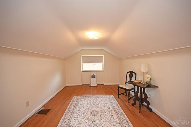 3810 S Broadlawn Circle, Silverton, OH 45236