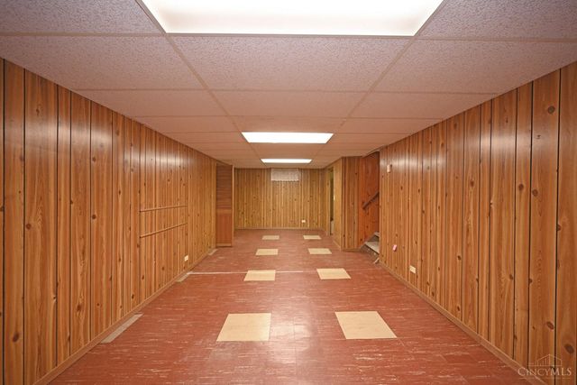 3810 S Broadlawn Circle, Silverton, OH 45236