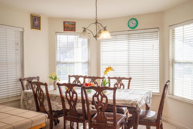 4712 W Celeste Avenue, Fresno, CA 93722