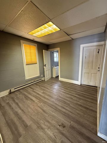 607 W Marion Street, Elkhart, IN 46516