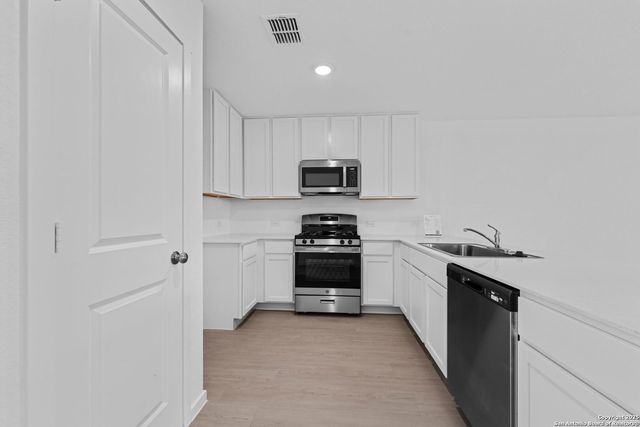 7330 Brownleaf dr, San Antonio, TX 78227