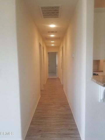 992 Los Angeles 103, Ventura, CA 93004