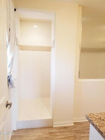 992 Los Angeles 103, Ventura, CA 93004