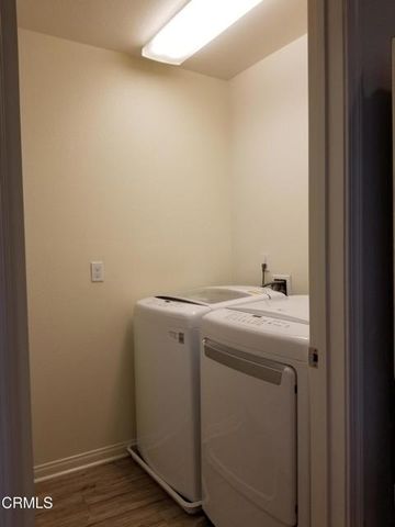 992 Los Angeles 103, Ventura, CA 93004