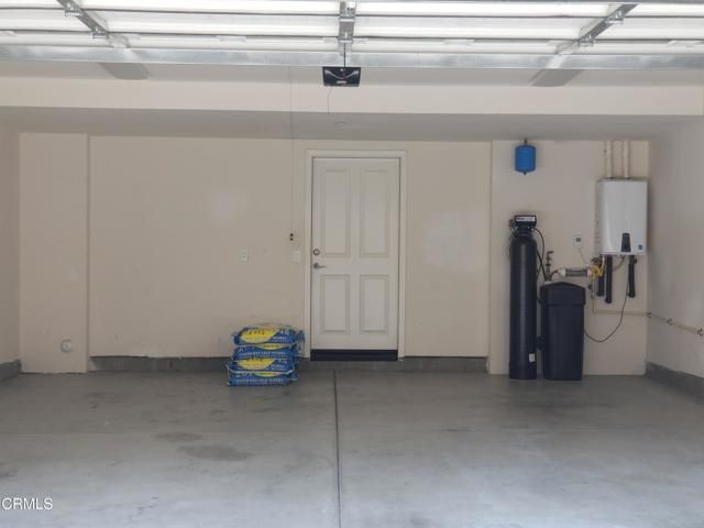 992 Los Angeles 103, Ventura, CA 93004