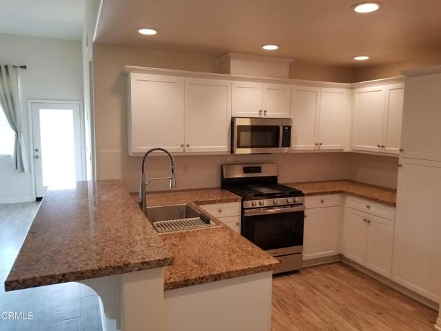 992 Los Angeles 103, Ventura, CA 93004