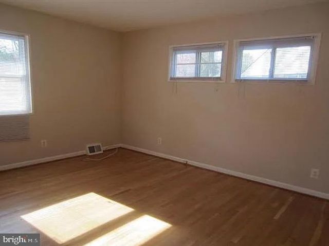 1452 DEWBERRY CT, Mclean, VA 22101