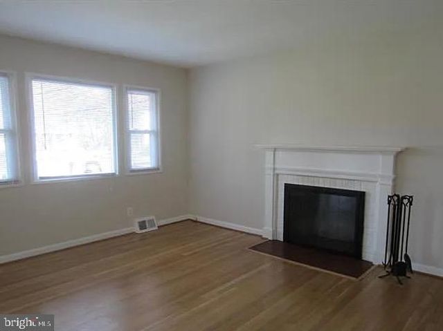 1452 DEWBERRY CT, Mclean, VA 22101