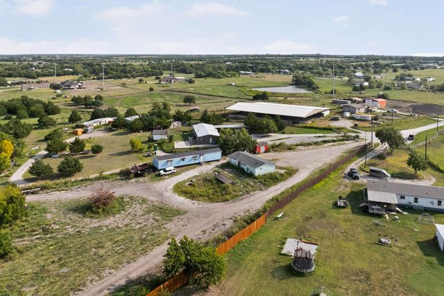 17607 Soman, Nevada, TX 75173