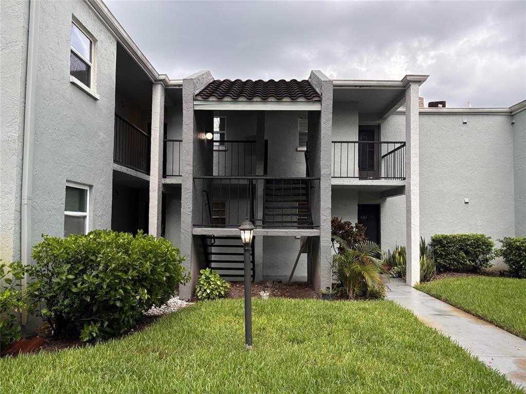 2850 SOMERSET PARK DRIVE 202, Tampa, FL 33613