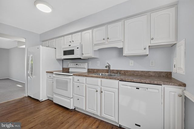 1815 PENNLAND CT, Lansdale, PA 19446