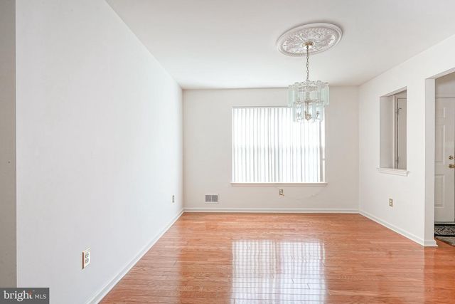 550 RIVIERA DR, Williamstown, NJ 08094