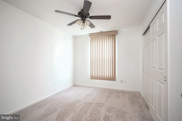 550 RIVIERA DR, Williamstown, NJ 08094
