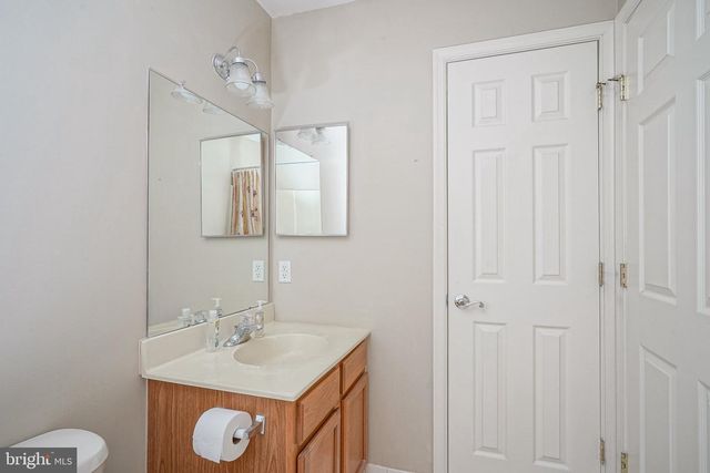 550 RIVIERA DR, Williamstown, NJ 08094