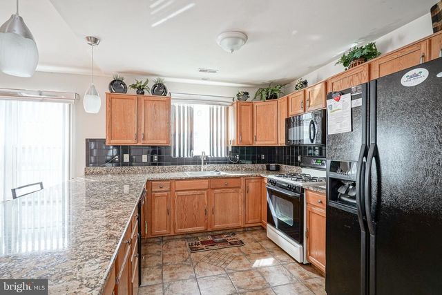 550 RIVIERA DR, Williamstown, NJ 08094