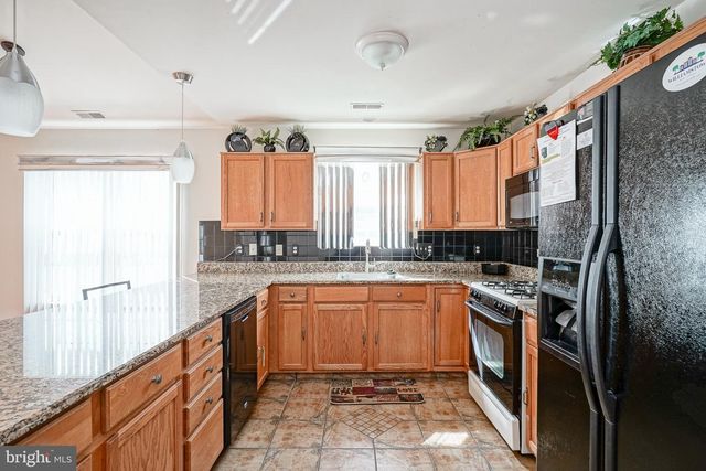 550 RIVIERA DR, Williamstown, NJ 08094