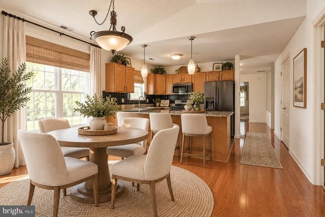 550 RIVIERA DR, Williamstown, NJ 08094