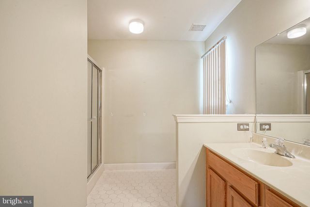 550 RIVIERA DR, Williamstown, NJ 08094