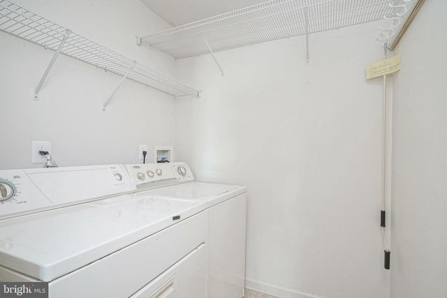 550 RIVIERA DR, Williamstown, NJ 08094