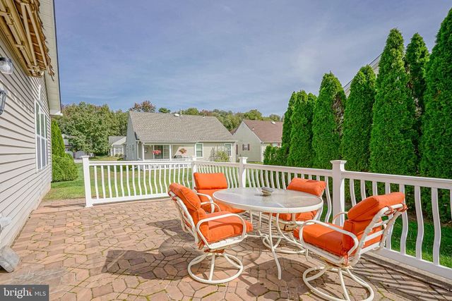 550 RIVIERA DR, Williamstown, NJ 08094