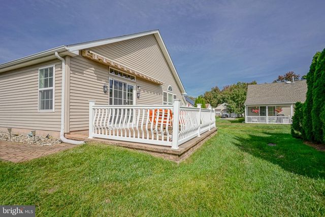 550 RIVIERA DR, Williamstown, NJ 08094