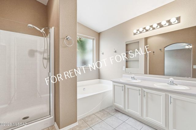 8802 S Desert Valley Way, Tucson, AZ 85747