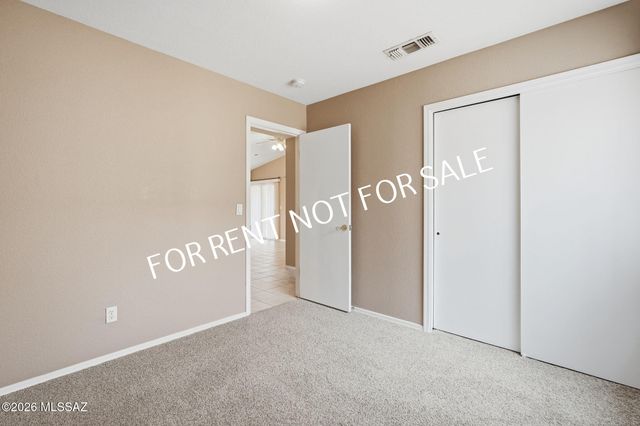 8802 S Desert Valley Way, Tucson, AZ 85747