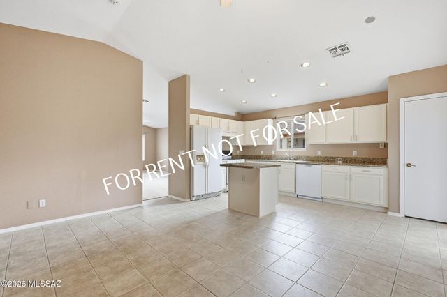 8802 S Desert Valley Way, Tucson, AZ 85747