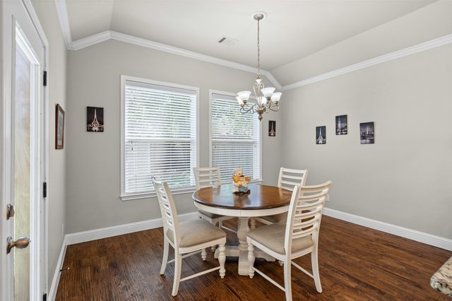 402 N Trinity Street, Decatur, TX 76234