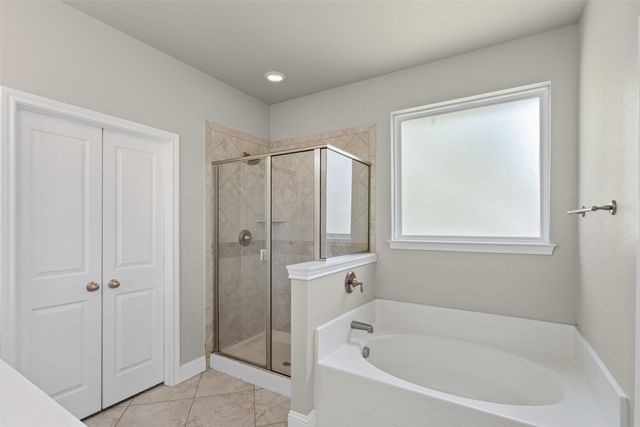 402 N Trinity Street, Decatur, TX 76234