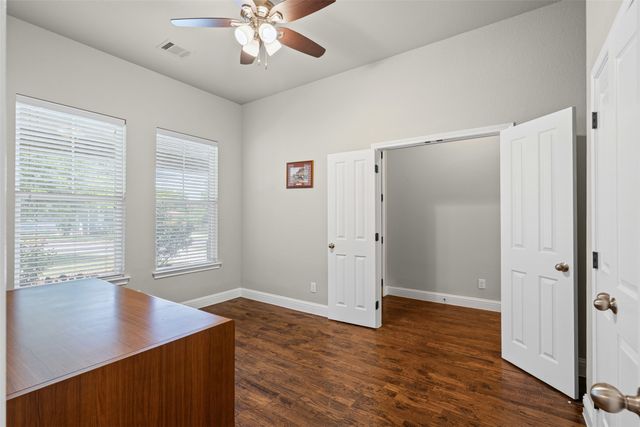 402 N Trinity Street, Decatur, TX 76234