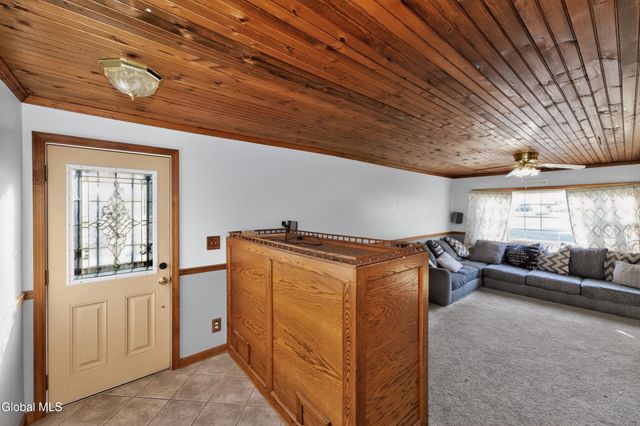 1038 Dudley Road, Rotterdam, NY 12303