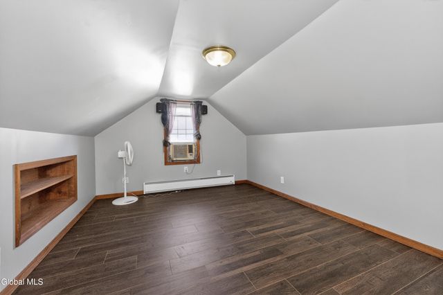 1038 Dudley Road, Rotterdam, NY 12303