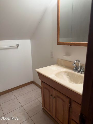 1038 Dudley Road, Rotterdam, NY 12303