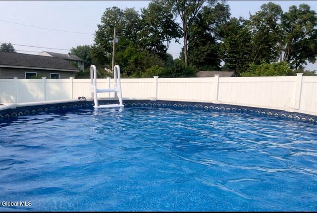 1038 Dudley Road, Rotterdam, NY 12303