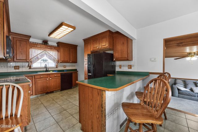 1038 Dudley Road, Rotterdam, NY 12303