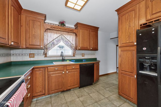 1038 Dudley Road, Rotterdam, NY 12303