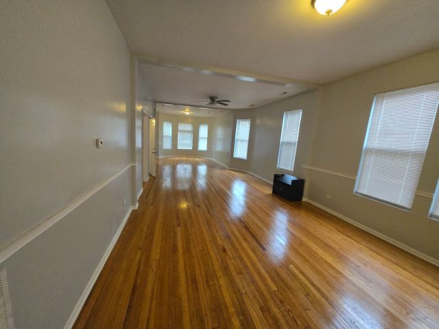 7618 S EMERALD Avenue 2, Chicago, IL 60620